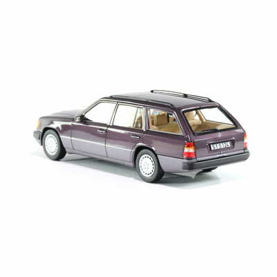   1:18 300 D S124 T- Bornit (,   1:18 300 D S124 T- Bornit B66040701)