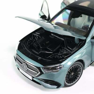 1:18   E-Class W214 sedan AMG line verde silver (, 1:18   E-Class W214 sedan AMG line verde silver B66961118)