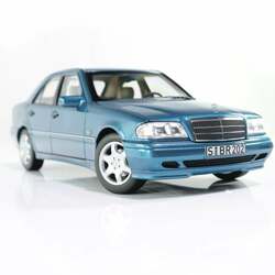 1:18   C 200 W202     Mercedes-Benz.  2