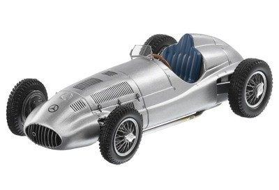   Mercedes 1.5-litre race car, W165, 1939, Silver